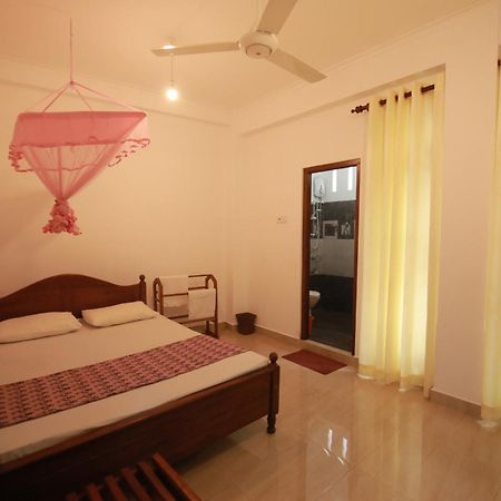Renuka Inn Kandy Exterior foto